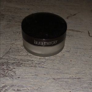 Translucent powder